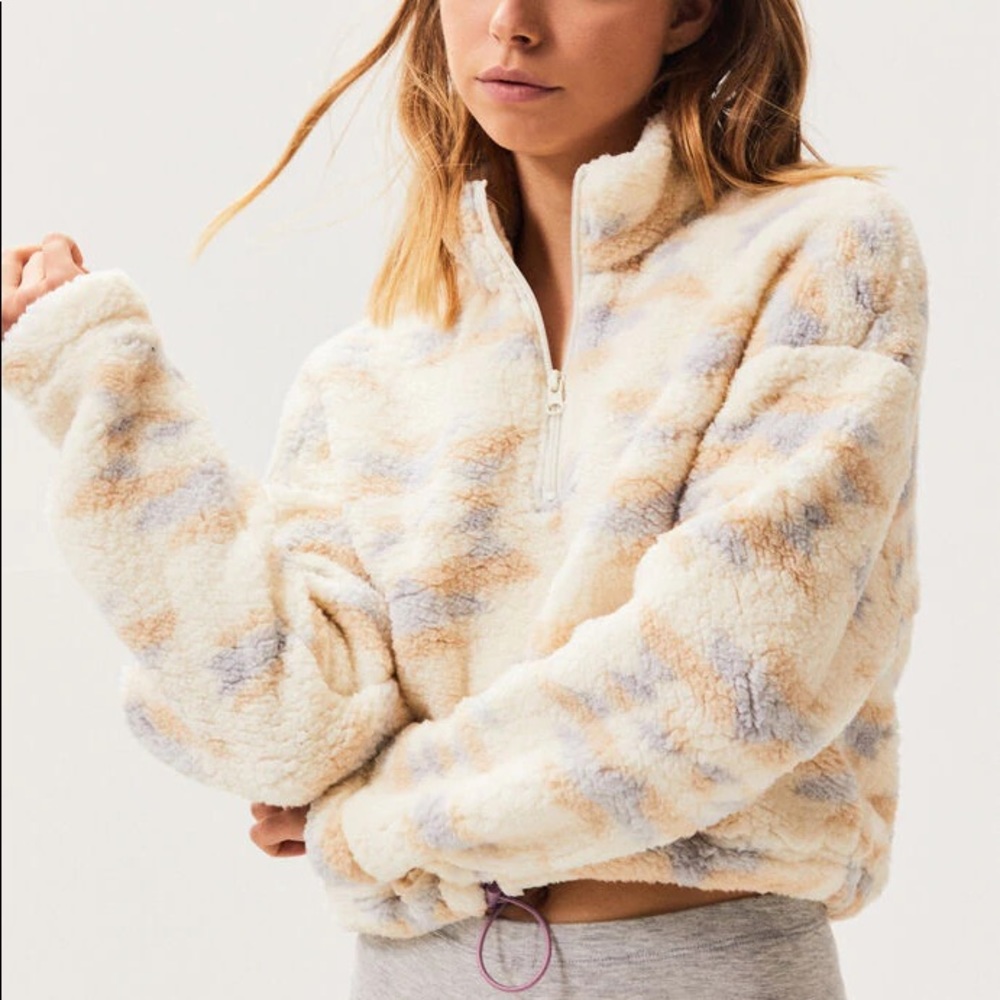 PacSun LA hearts mount teton print Sherpa